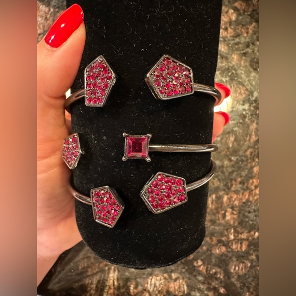 Guess Gunmetal & Ruby Bangle Cuff Bracelet Set - Picture 2 of 9